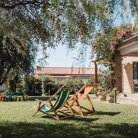 Villa Di Marinella Асчеа Екстериор снимка