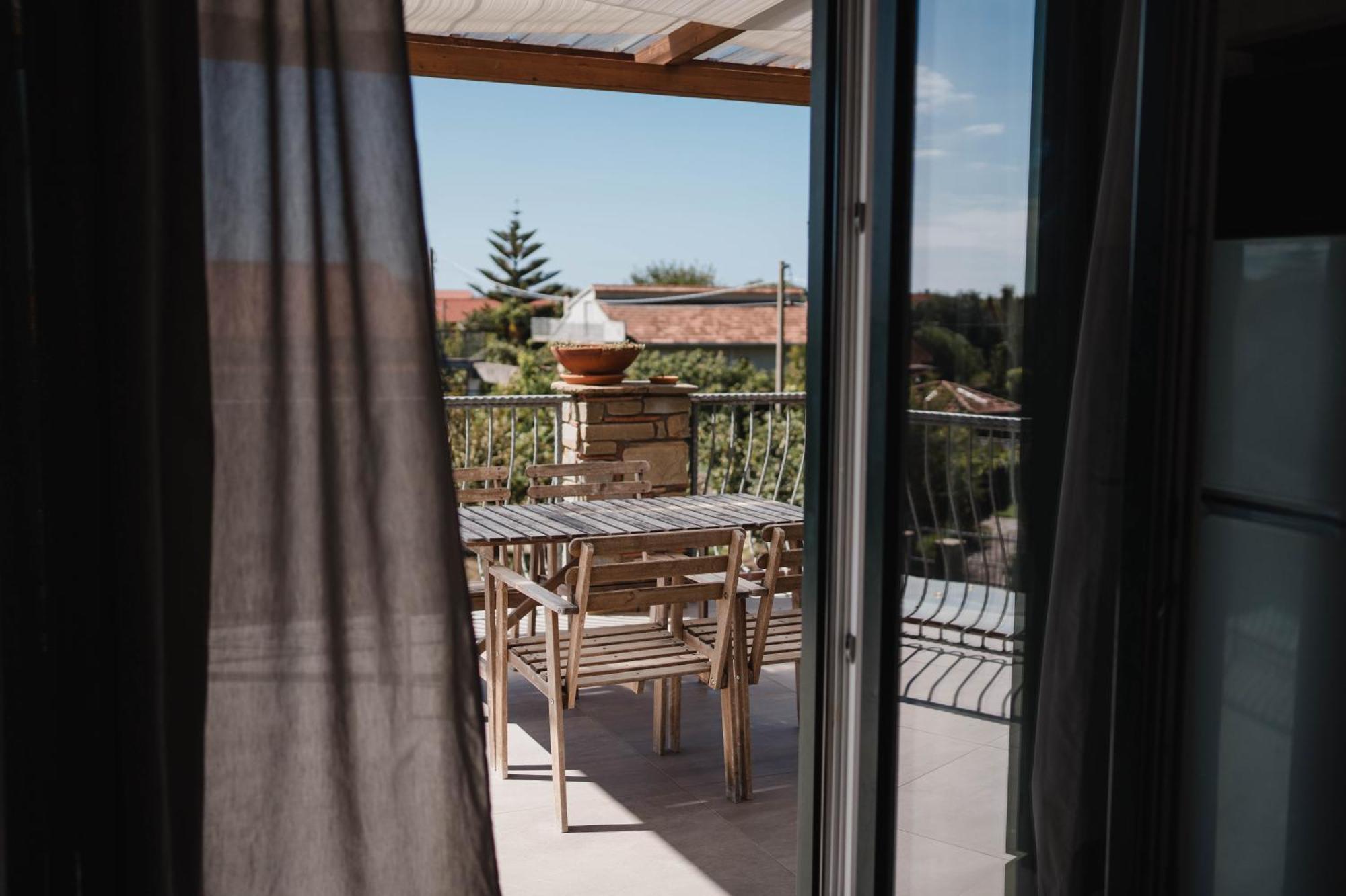 Villa Di Marinella Асчеа Екстериор снимка