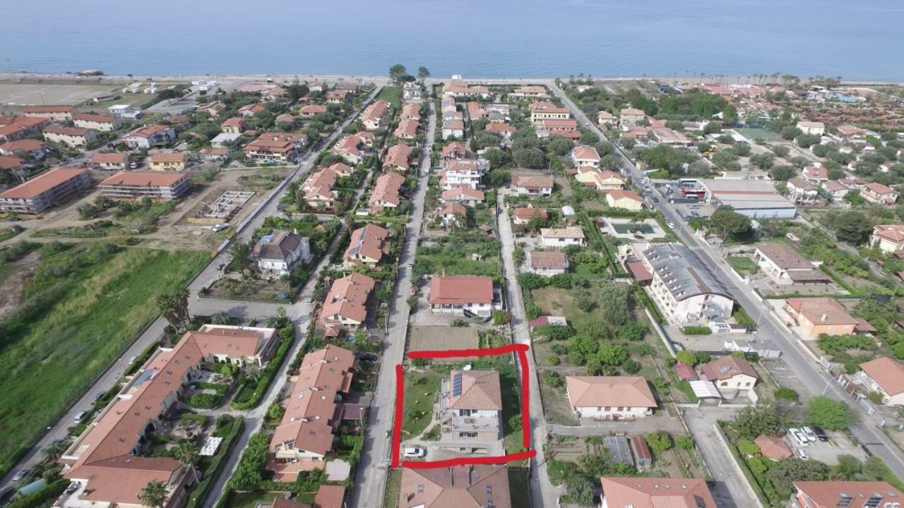 Villa Di Marinella Асчеа Екстериор снимка